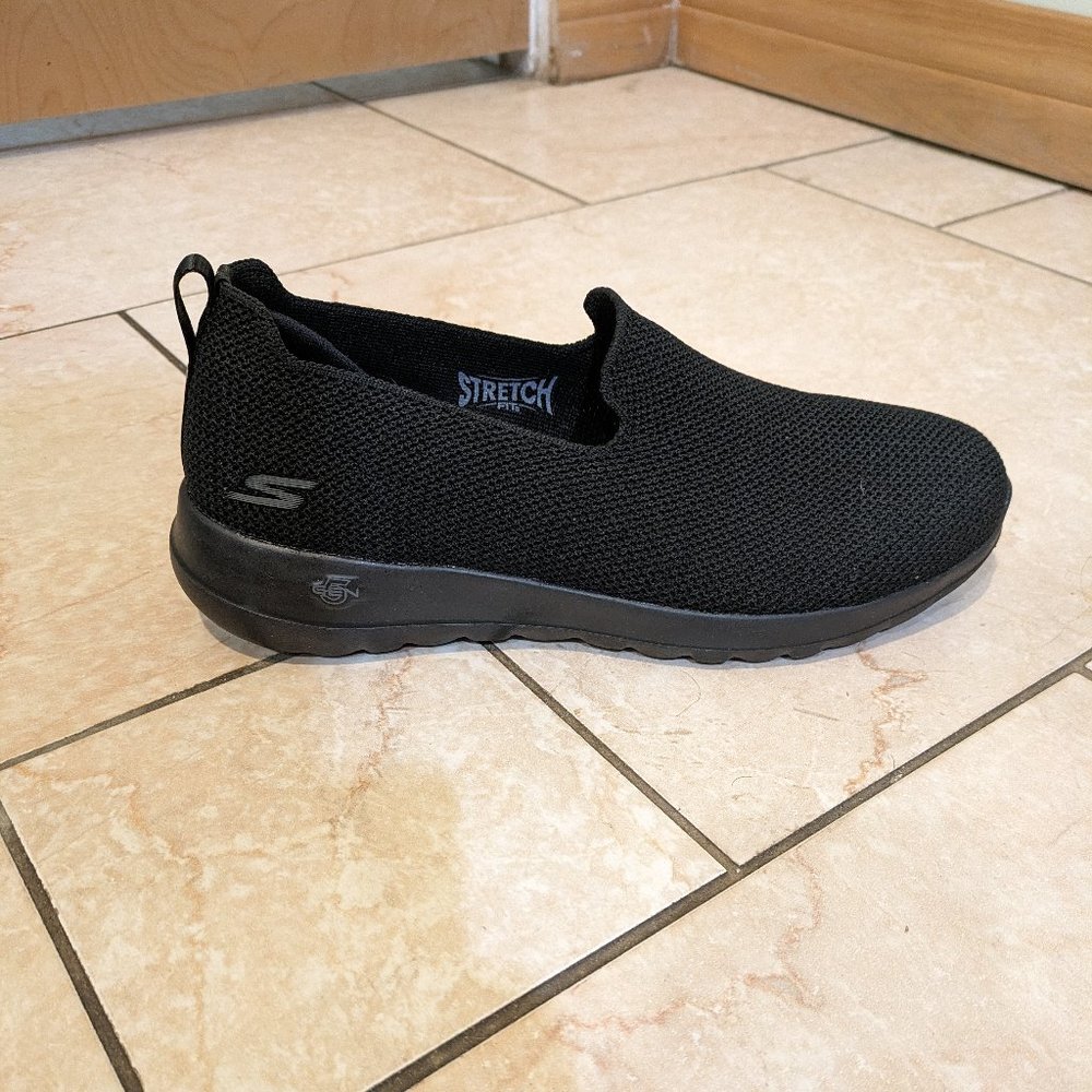 Brand New Women's Sketchers Go Walk